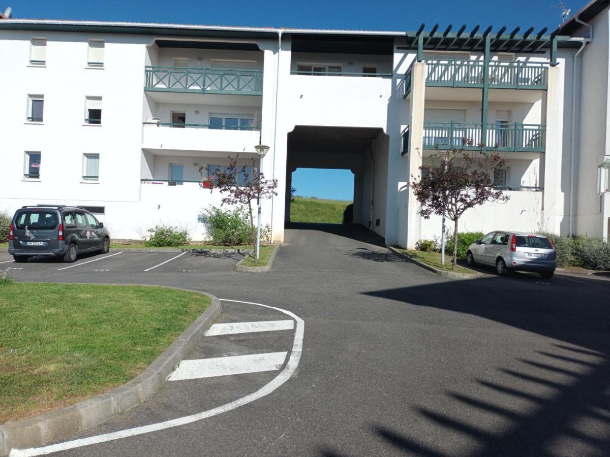 Calme T2 Avec Terrasse A Hendaye, Proche Plage - Fr-1-239-780 المظهر الخارجي الصورة
